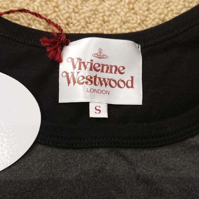 Vivienne Westwood(ヴィヴィアンウエストウッド)の☆ヴィヴィアン・ウエストウッド☆のTシャツ レディースのトップス(Tシャツ(半袖/袖なし))の商品写真