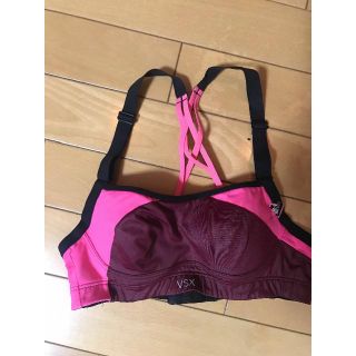 ヴィクトリアズシークレット(Victoria's Secret)のヴィクトリアズシークレットスポーツブラ(ヨガ)