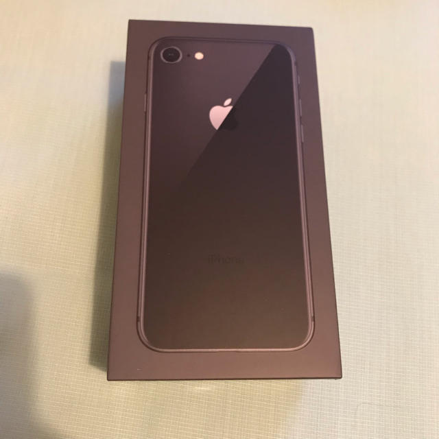 新品未使用品 iPhone8 64GB SIMフリー　SIMロック解除済