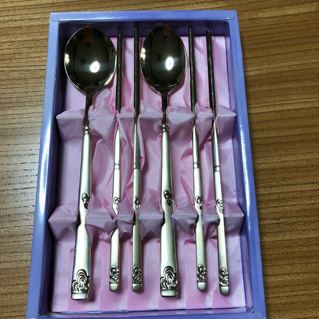 韓国土産の箸、スプーンセットの通販 by いくちゃん's shop｜ラクマ