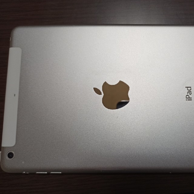 Apple(アップル)のiPad mini 2 Wi-Fi + Cellular 16GB 中古 スマホ/家電/カメラのPC/タブレット(タブレット)の商品写真
