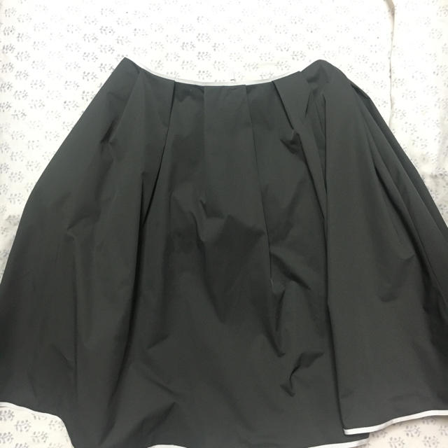 FOXEY(フォクシー)のお値下げ　foxy ロジーリリースカート  レディースのスカート(ひざ丈スカート)の商品写真