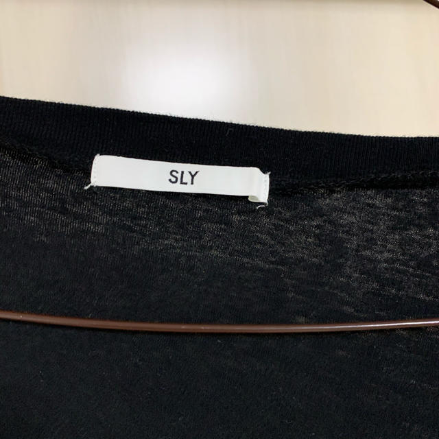 SLY(スライ)のSLY スライ Vネック Tシャツ  レディースのトップス(Tシャツ(半袖/袖なし))の商品写真