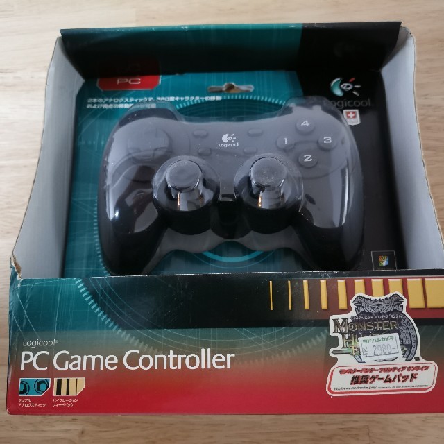【新品未使用】Logicool PC GAME CONTROLLER スマホ/家電/カメラのPC/タブレット(PC周辺機器)の商品写真