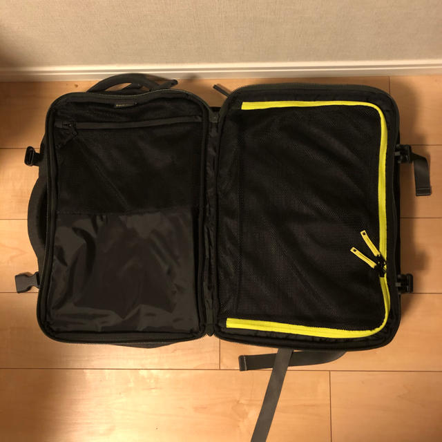 Incase(インケース)の美品　Incase EO Travel Backpack  メンズのバッグ(バッグパック/リュック)の商品写真