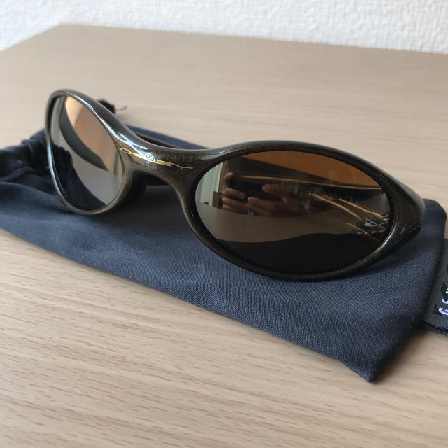 Oakley(オークリー)のOAKLEYオークリー EYE JACKET アイジャケット　USA製 メンズのファッション小物(サングラス/メガネ)の商品写真