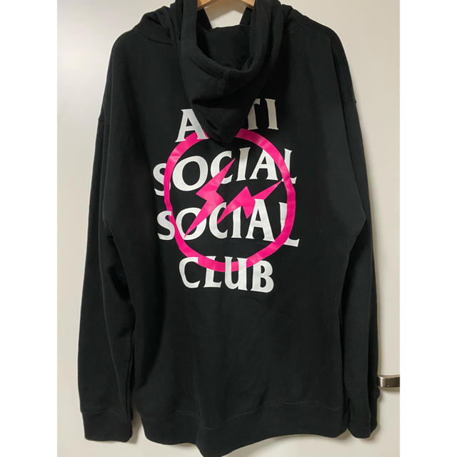 FRAGMENT(フラグメント)のFragment x Assc Pink Bolt Hoodie パーカー メンズのトップス(パーカー)の商品写真