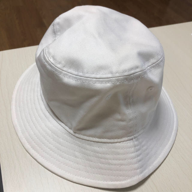 NEW ERA(ニューエラー)のニューエラ　バケットハット　y様専用 レディースの帽子(ハット)の商品写真