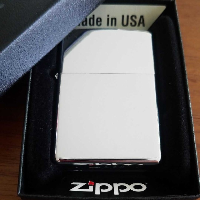 ZIPPO(ジッポー)の【新品】【未使用】シルバー 鏡面仕上げ ハイポリッシュ Zippo メンズのファッション小物(タバコグッズ)の商品写真