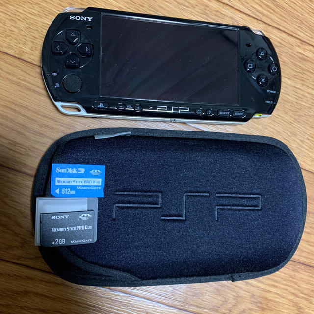 PlayStation Portable(プレイステーションポータブル)のSONY PSP-3000 【バッテリーなし】 エンタメ/ホビーのゲームソフト/ゲーム機本体(携帯用ゲーム機本体)の商品写真