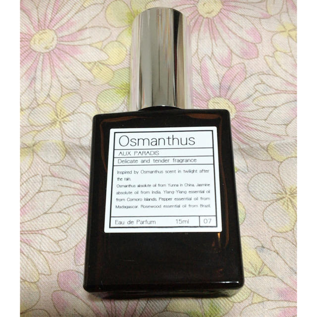 AUX PARADIS(オゥパラディ)のオゥパラディ♡オスマンサス♡15ml コスメ/美容の香水(香水(女性用))の商品写真