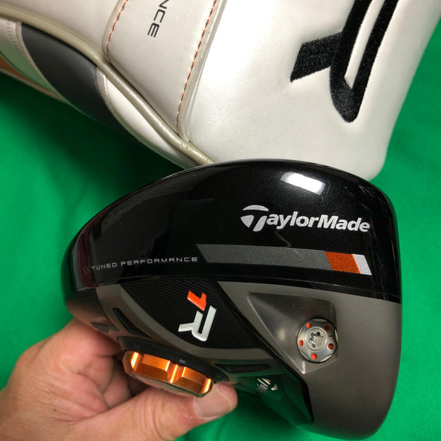 TaylorMade(テーラーメイド)のテーラーメイド　ドライバー　R1 ヘッドのみ スポーツ/アウトドアのゴルフ(クラブ)の商品写真