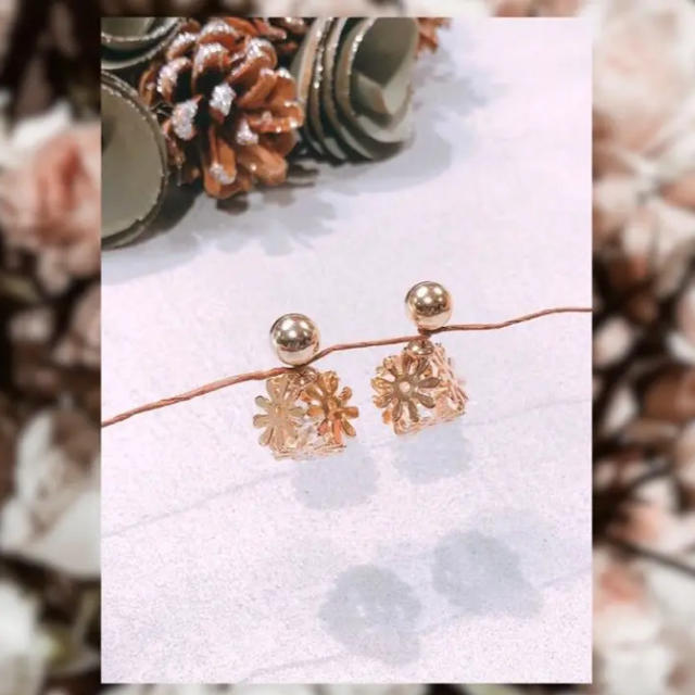 IENA(イエナ)の新品 18kgf flower&crystal pink gold レディースのアクセサリー(ピアス)の商品写真