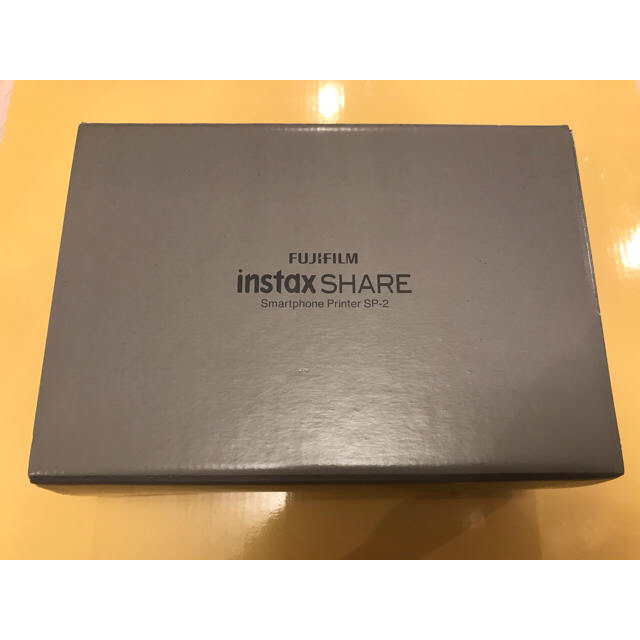 富士フイルム(フジフイルム)の【新品未使用】スマホ de チェキ” instax SHARE SP-2 スマホ/家電/カメラのカメラ(フィルムカメラ)の商品写真