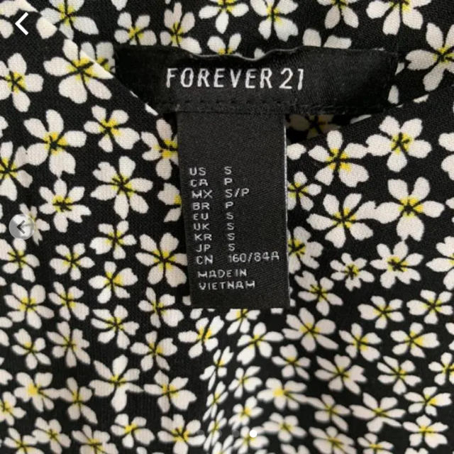 FOREVER 21(フォーエバートゥエンティーワン)のキャミソール レディースのトップス(キャミソール)の商品写真