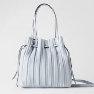 ザラ(ZARA)の専用　ZARA ザラ　プリーツ加工バケットバック　ブルー　小さい方(バッグ)