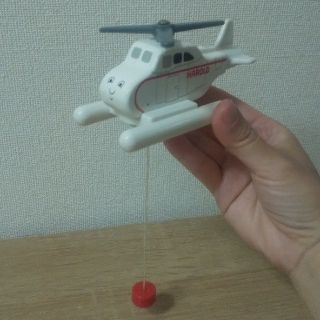 あり様専用☆ハロルド  木製 きかんしゃ トーマス(キャラクターグッズ)