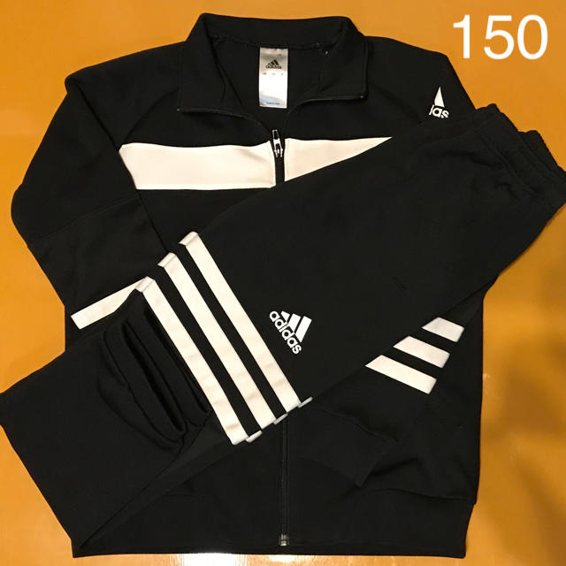 adidas(アディダス)のadidasジャージ上下セットアップ★最終値下げ★ キッズ/ベビー/マタニティのキッズ服男の子用(90cm~)(その他)の商品写真