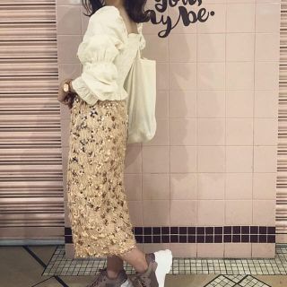 ロキエ(Lochie)の最終値下げ！Bibiy.🤍glitter long skirt(ひざ丈スカート)