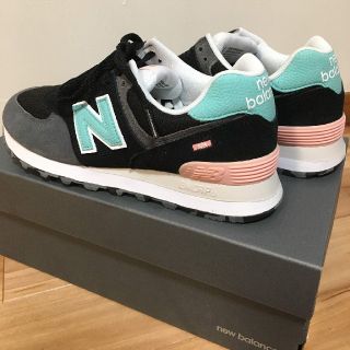 ニューバランス(New Balance)のまぁさ様【新品】ニューバランス 574 スニーカー （ブラック:24cm）(スニーカー)