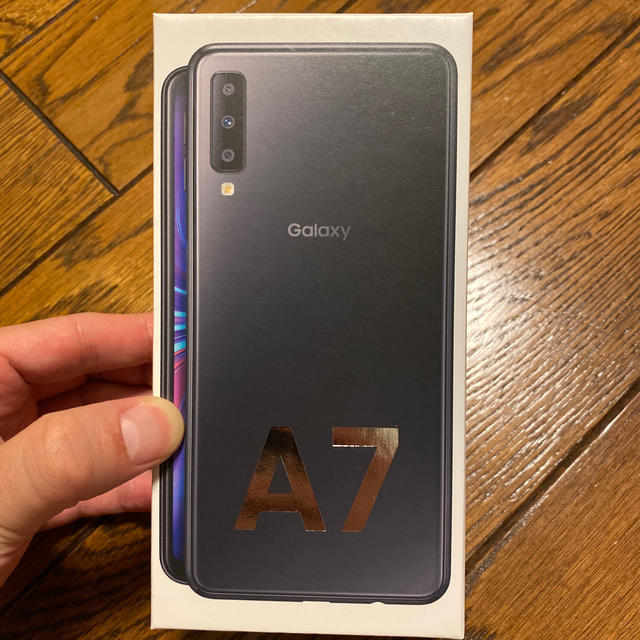 Galaxy A7 ブラック 64 GB SIMフリースマホ