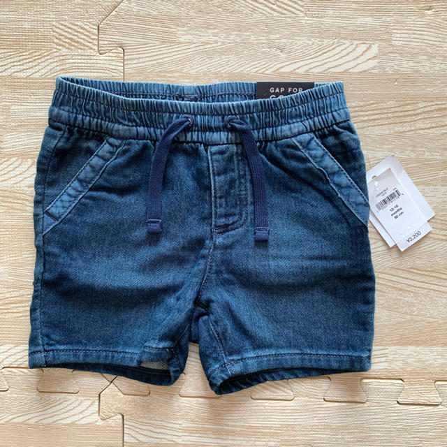 babyGAP(ベビーギャップ)の【新品・未使用】ショートパンツ ハーフパンツ 80 キッズ/ベビー/マタニティのベビー服(~85cm)(パンツ)の商品写真