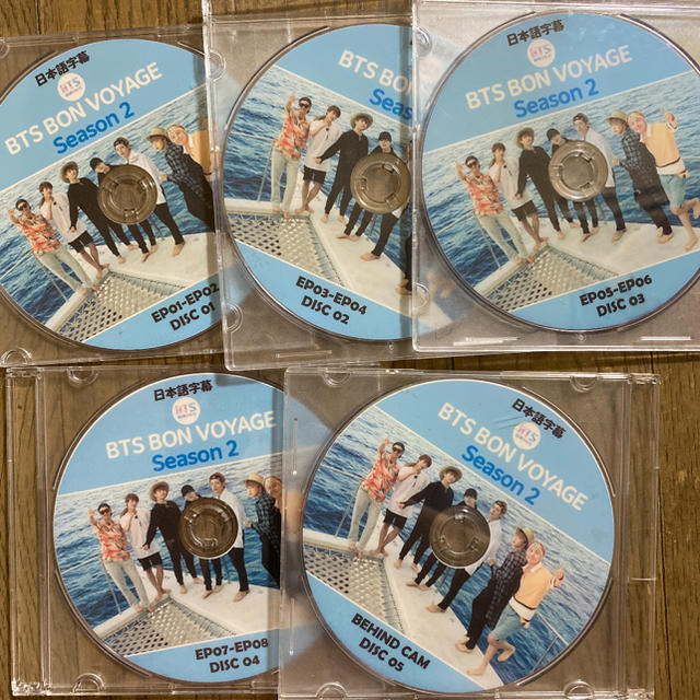 防弾少年団(BTS)(ボウダンショウネンダン)のbts ボンボヤージュ　Season2 dvd エンタメ/ホビーのDVD/ブルーレイ(ミュージック)の商品写真