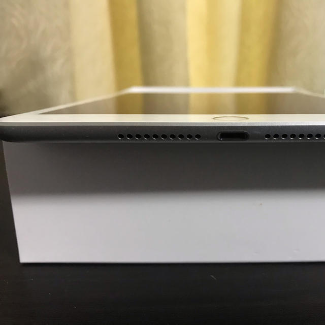 iPad mini(第5世代)Wi-Fi 64GB シルバー 2