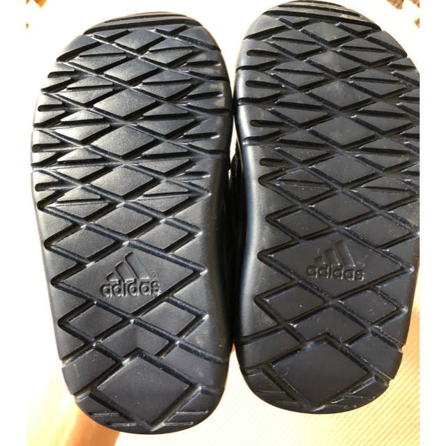adidas(アディダス)の新品　アディダス14センチ　サンダル キッズ/ベビー/マタニティのベビー靴/シューズ(~14cm)(サンダル)の商品写真
