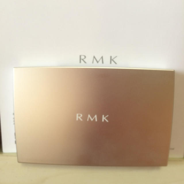 RMK(アールエムケー)のUVパウダーファンデーション コスメ/美容のベースメイク/化粧品(ファンデーション)の商品写真