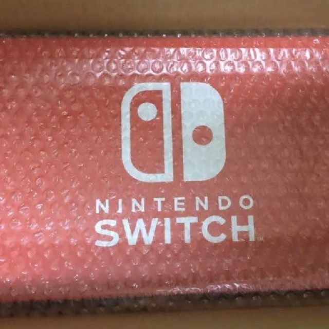 Nintendo Switch(ニンテンドースイッチ)の〈新品未開封〉Nintendo switch  エンタメ/ホビーのゲームソフト/ゲーム機本体(家庭用ゲーム機本体)の商品写真