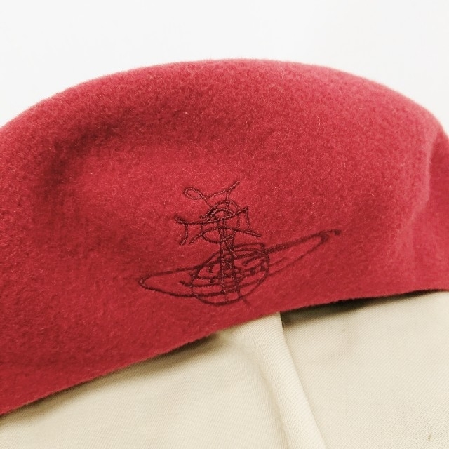 Vivienne Westwood(ヴィヴィアンウエストウッド)のVivienne Westwood  オーブ刺繍ベレー レディースの帽子(ハンチング/ベレー帽)の商品写真