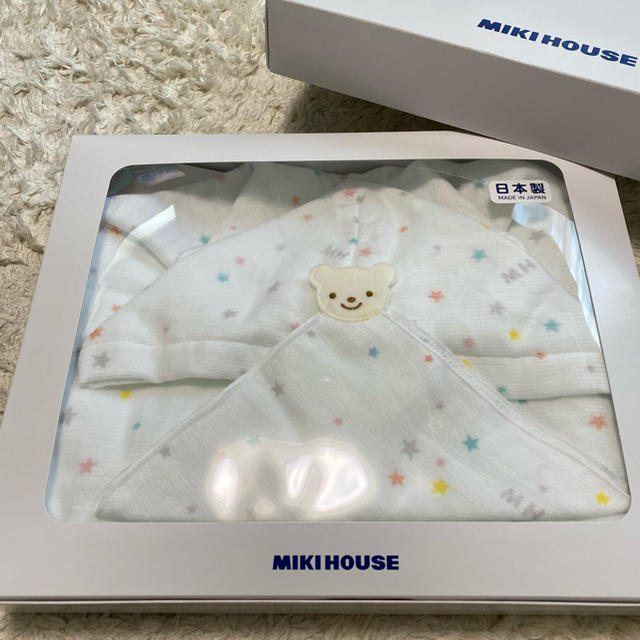 mikihouse(ミキハウス)の最終値下げ！ミキハウス【ガーゼバスタオル】出産祝い⭐︎新品未使用 キッズ/ベビー/マタニティの寝具/家具(タオルケット)の商品写真