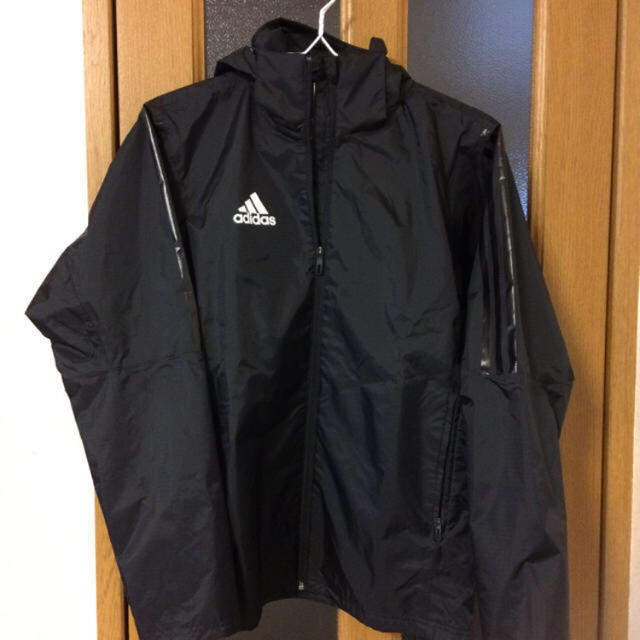 adidas(アディダス)の新品 アディダス adidas アウター S メンズのジャケット/アウター(その他)の商品写真