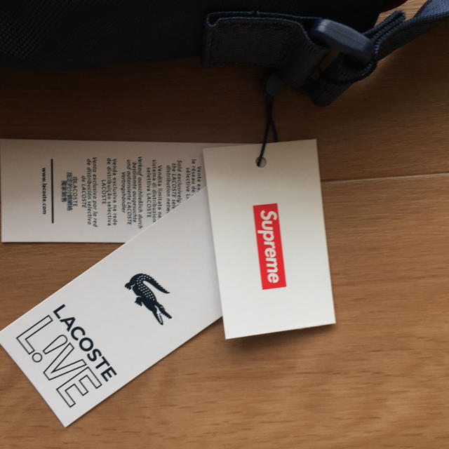 Supreme(シュプリーム)のSupreme×LACOSTE Small Messenger Bag メンズのバッグ(メッセンジャーバッグ)の商品写真