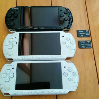 プレイステーションポータブル(PlayStation Portable)のpsp3000 3台(携帯用ゲーム機本体)