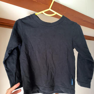 ニシマツヤ(西松屋)の黒　長 袖　ロンT  95センチ(Tシャツ/カットソー)