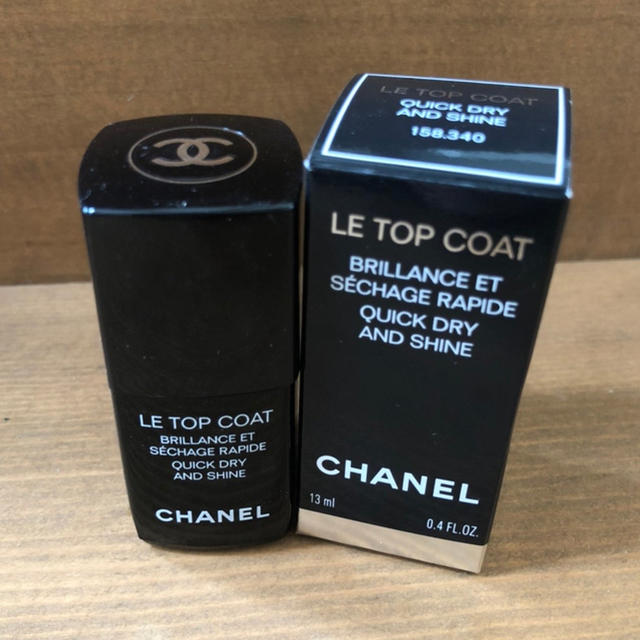 CHANEL(シャネル)のシャネル　ル　トップコート　13ml コスメ/美容のネイル(ネイルトップコート/ベースコート)の商品写真