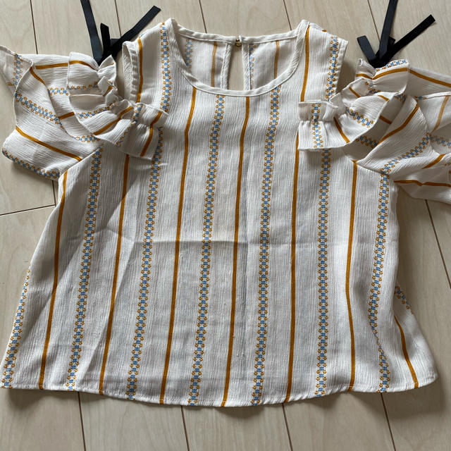 130センチトップス3点set キッズ/ベビー/マタニティのキッズ服女の子用(90cm~)(Tシャツ/カットソー)の商品写真