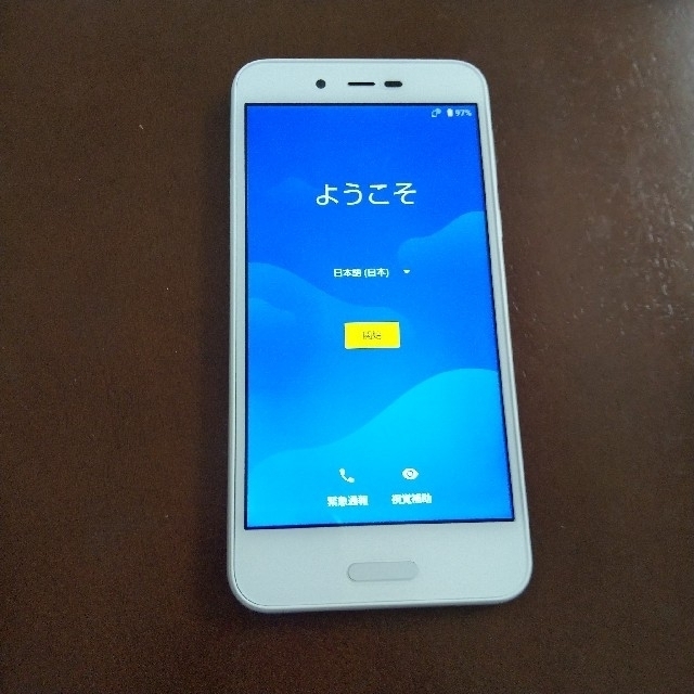 AQUOS(アクオス)のAQUOS sence lite SH-M05 white  白 スマホ/家電/カメラのスマートフォン/携帯電話(スマートフォン本体)の商品写真