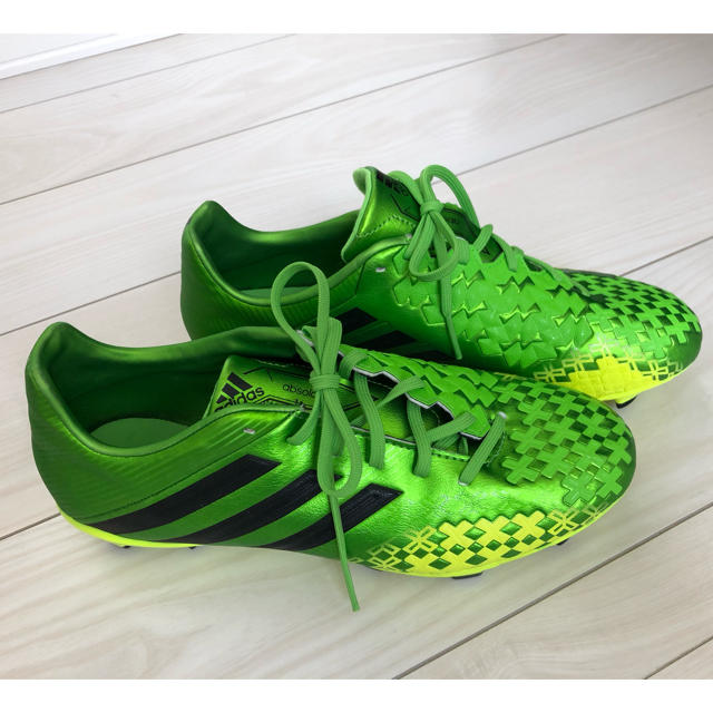 adidas(アディダス)のadidas サッカースパイク predator 26.5cm スポーツ/アウトドアのサッカー/フットサル(シューズ)の商品写真