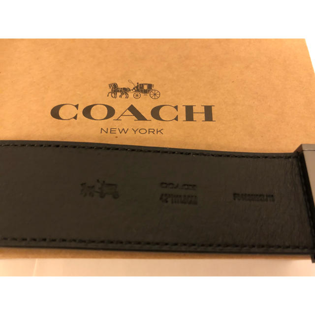 COACH(コーチ)の新品未使用 コーチ  メンズ ベルト シグネチャー  グレー×ブラック メンズのファッション小物(ベルト)の商品写真