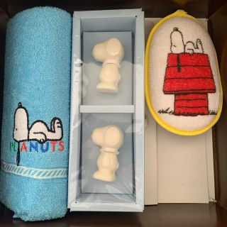 ピーナッツ(PEANUTS)のスヌーピー　SNOOPY タオル石鹸セット(タオル/バス用品)