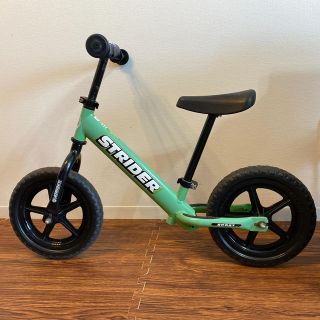 ストライダ(STRIDA)のStrider sport Green ストライダー　スポーツ　緑(自転車)