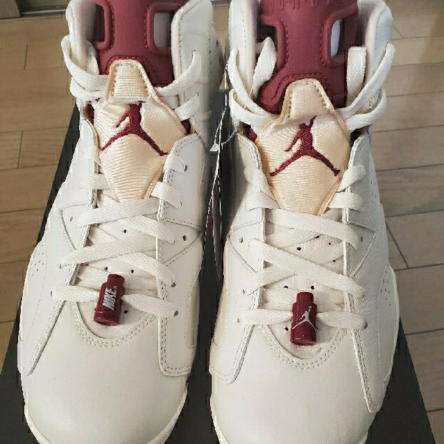 NIKE(ナイキ)のｵﾏｹ付き送料込みNIKE AIR JORDAN 6 RETRO MARRON  メンズの靴/シューズ(スニーカー)の商品写真