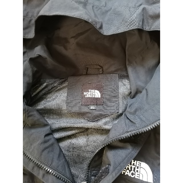 THE NORTH FACE(ザノースフェイス)のマウンテンパーカー　黒色　size85　海外正規品　THE NORTH FACE レディースのジャケット/アウター(ダウンジャケット)の商品写真