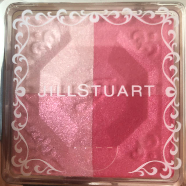 JILLSTUART(ジルスチュアート)のJILL STUART レイヤーブラッシュコンパクト01チークカラー4.2g コスメ/美容のメイク道具/ケアグッズ(チーク/フェイスブラシ)の商品写真