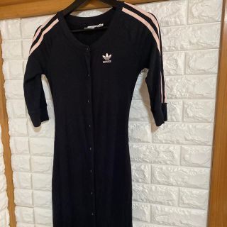 アディダス(adidas)のONE PIECE(ひざ丈ワンピース)