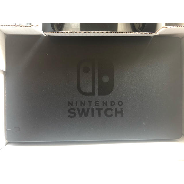 Nintendo Switch(ニンテンドースイッチ)の【即発送即購入】Nintendo Switch JOY-CON グレー 本体  エンタメ/ホビーのゲームソフト/ゲーム機本体(家庭用ゲーム機本体)の商品写真