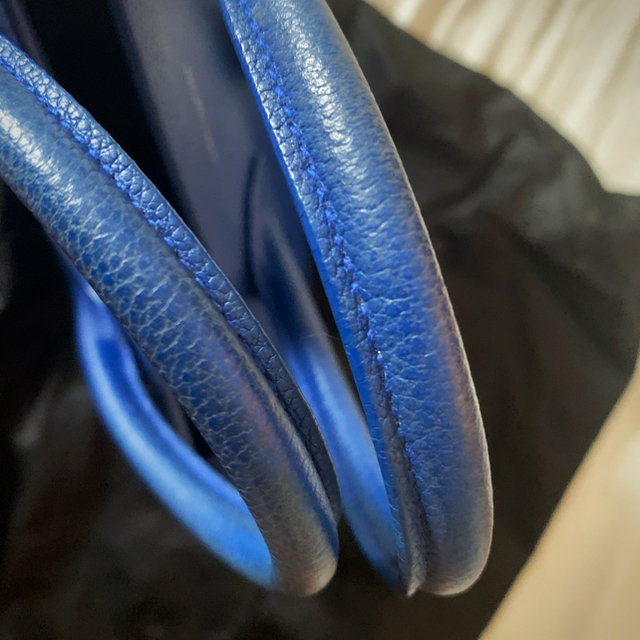 Saint Laurent(サンローラン)のサンローラン　ハンドバッグ　サックドジュール レディースのバッグ(ハンドバッグ)の商品写真